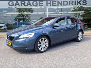 Volvo V40 2.0 T3 Inscription | Vol-Leder | LED | Camera | NAP | Climate | CC |