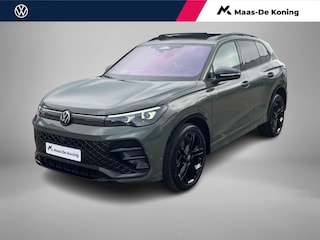 Volkswagen Tiguan 1.5eHybrid 150kW/204PK R-Line Black Style DSG · Panoramadak · 360°Camera + Parkeersensoren · Trekhaak · Garantie t/m 01-07-2030 of 100000km.