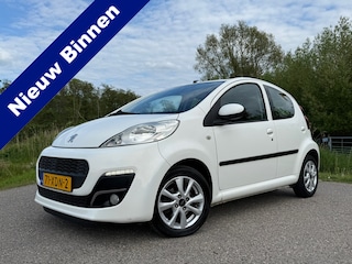 Peugeot 107 1.0 Active / 1e Eigenaar / slechts 64.865 km / 2x Camera / Airco / PDC / LED / 14" Velgen / Goed Onderhouden! /