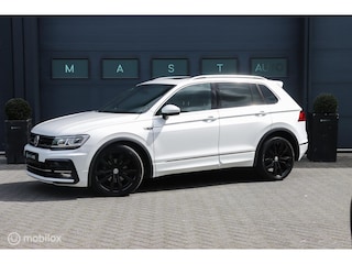 Volkswagen Tiguan 2.0 TDI R-Line|AUT|PANO|Massage|Apple carplay