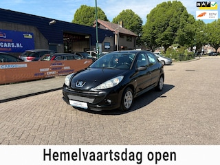 Peugeot 206 1.4 XS Premium NIEUWE APK!