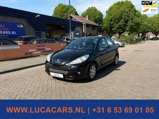 Peugeot 206 1.4 XS Premium NIEUWE APK!