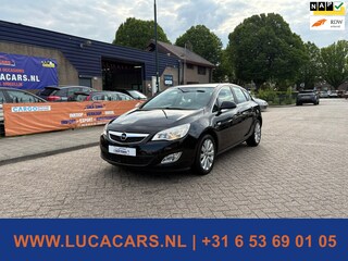 Opel Astra 1.4 Turbo Cosmo 2X SLEUTEL + BOEKJES!