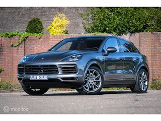 Porsche Cayenne 3.0 E-Hybrid | Dealer OH | Meesturende As | Sportchono | Stoelkoeling | Dubbel glas | Trekhaak | Panorama | LED | Adaptive | NL auto NAP |