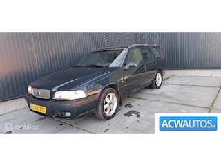 Volvo V70 XC 2.5 T AWD Luxury