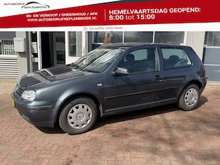 Volkswagen Golf 1.6 Airco,Trekhaak,Cv,Cruise Nu 799,- inruil koopje !!