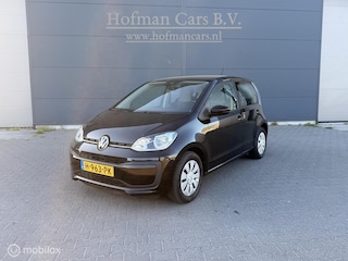 Volkswagen Up 1.0 5-Deurs Airco DAB APK 05-2028 Zwart INCL BTW