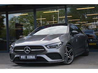 Mercedes-Benz CLA 200 AMG-Line Multibeam Panorama Sfeer Burmester CarPlay Pdc