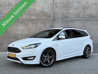 Ford Focus Wagon 1.0 ST-Line | Navigatie | Origineel NL | Distributieriem vervangen! | Cruise control | Parkeersensoren |