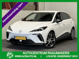 MG 4 ELECTRIC LUXURY LONG RANGE 204 PK 64 KWH FABRIEKGARANTIE TOT 2031 !!! NAVIGATIE ADAPTIVE CRUISE CONTROL APPLE CARPLAY/ANDROID 360 CAMERA STOEL EN STUURVERWARMING DODEHOEKSENSOREN RIJSTROOKSENSOREN KEYLESS GO ZEER MOOI !!