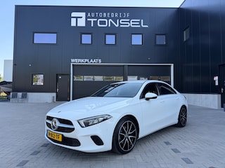 Mercedes-Benz A-klasse 180 Business Solution / Wide-Screen / Automaat / Camera / 18" Inch LMV