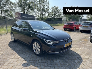 Volkswagen Golf 1.5 eTSI Style | 150PK Automaat | Privacy Glass | Camera | Sfeerverlichting | Ergo Stoelen | LED
