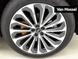 Audi e-Tron 55 quattro advanced 95 kWh 408 PK | Automaat | Panoramadak | Navigatie | Audi virtual mirrors | 360 Camera | Bang & Olufsen Sound System | Apple Carplay | Android Auto | Lichtmetalen velgen 21' |