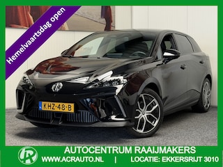 MG 4 ELECTRIC LUXURY LONG RANGE 204 PK 64 KWH FABRIEKGARANTIE TOT 2031 !!! NAVIGATIE ADAPTIVE CRUISE CONTROL APPLE CARPLAY/ANDROID 360 CAMERA STOEL EN STUURVERWARMING DODEHOEKSENSOREN RIJSTROOKSENSOREN KEYLESS GO ZEER MOOI !!