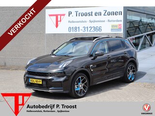 Lynk & Co 01 1.5 Panoramadak/360° Camera/Keyless/Lane assist/Adaptive cruise control/Apple carplay/Climate control/Stoelverwarming/Dodehoek detectie/Elektrisch sluitende achterklep/Elektrisch verstelbare stoel met geheugen