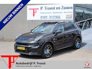 Lynk & Co 01 1.5 Panoramadak/360° Camera/Keyless/Lane assist/Adaptive cruise control/Apple carplay/Climate control/Stoelverwarming/Dodehoek detectie/Elektrisch sluitende achterklep/Elektrisch verstelbare stoel met geheugen