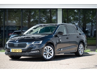 Skoda Octavia Combi 2.0 TDI 150pk Style DSG | Elek. Trekhaak | Navi | Camera | ACC | Apple CarPlay