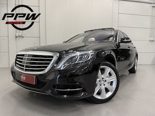Mercedes-Benz S-klasse 500 4Matic Prestige Plus PANO/BURMESTER/NAPPA-LEER/SOFT-CLOSE/360CAMERA/VENTILATIE/LUCHTVERING/SFEER/DISTRONIC/ALCANTARA-HEMEL/OBSIDIANSCHWARZ/VOLLEDIG MERCEDES DEALER HISTORIE