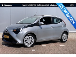 Toyota Aygo 1.0 VVT-i x-play | Cabrio | Camera | Airco | Navigatie