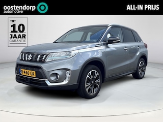 Suzuki Vitara 1.4 Boosterjet Style Smart Hybrid | GEEN AFLEVERKOSTEN | Trekhaak | Elektrisch Glazen Panorama-dak | Climate Control | Parkeersensoren voor en achter |