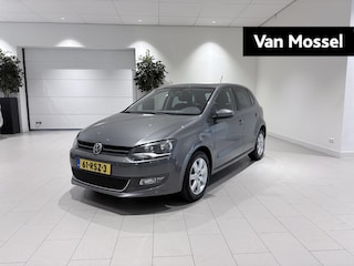 Volkswagen Polo 1.2 TSI Highline Cruise Control |Electronic Climate Controle | Extra Getint Glas | Lederen Stuurwiel en Versnellingspook | Lichtmetalen Velgen 15'' | Sportstoelen | Audio Installatie | Multimedia-Voorbereiding | Parkeersensor Achter