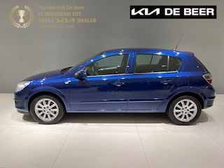 Opel Astra 1.6 16V 5D 85KW Executive Navigatie