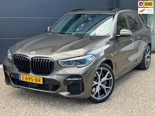 BMW X5 XDrive45e High Executive | Innovation pack | Comfort stoelen | Pano | Trekhaak | Nappa leder | Harman Kardon | Head-up