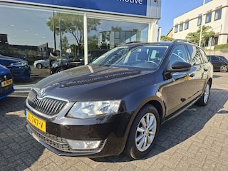 Skoda Octavia Combi 1.2 TSI Greentech Ambition Businessline navigatie / automaat