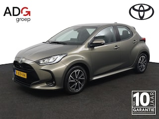 Toyota Yaris 1.5 VVT-i Dynamic Trekhaak Navigatiesysteem | Trekhaak | All Seasons |