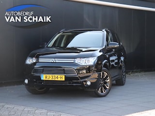 Mitsubishi Outlander 2.0 PHEV Executive Edition | TREKHAAK | CAMERA | CRUISE | BLEUTOOTH |