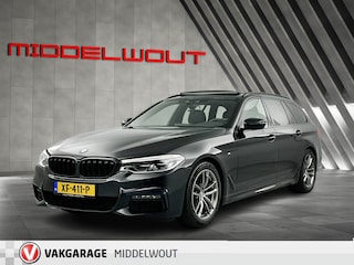 BMW 5-serie Touring 520i M-Sport Shadow Line Pano-dak/Leder/Camera/Memory