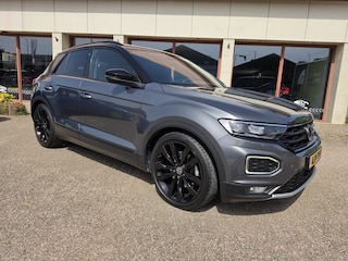 Volkswagen T-Roc Sport | Blackstyle | 19 Suzuka | Led | Pano | Navi | Cruise | Ai