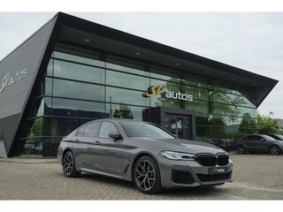 BMW 520i 184pk M-sport Schuifdak *BTW* Comfortstoelen Individual Sfeerverlichting NLauto 1e Eigenaar