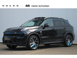 Lynk & Co 01 Plug-in Hybrid | Panoramisch schuif-/kanteldak | Adaptieve cruise control | Keyless | Verwarmbare voorstoelen | 20 inch velgen | 360 Camera |