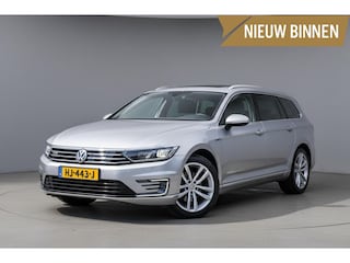 Volkswagen Passat Variant 1.4 TSI GTE Highline Pano-dak|Massage|Camera|Trekhaak|Carplay|ACC|Elek-a.klep|Org.NL|Goed-onderhouden