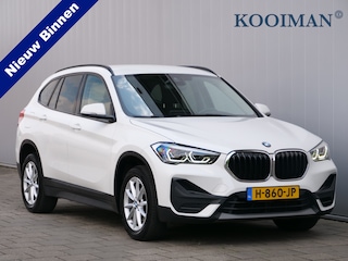 BMW X1 sDrive18i Executive Edition 141 Pk Automaat Navi / PDC / Trekhaak