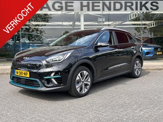 Kia Niro e-Niro ExecutiveLine SKY 64 kWh | SOH: 95,6% | Schuifdak | 3 Fase | Warmtepomp | Leder | Adaptive CC | Climate |
