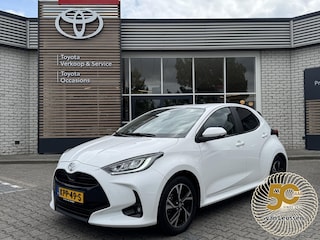 Toyota Yaris HYBRID 115 DYNAMIC STOEL/STUURVERW APPLE/ANDROID CLIMA PRIVACY-GLASS AD-CRUISE 16"LM-VELGEN