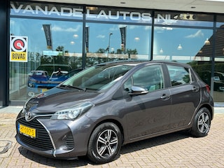 Toyota Yaris 1.0 VVT-i Aspiration 5Drs Airco Camera LM-Velgen NL-Auto NAP Dealeronderhouden!