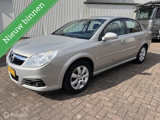 Opel Vectra 1.8-16V Cosmo APK 05-'27