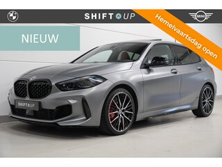 BMW M135i xDrive Panoramadak | Head Up | Harman Kardon