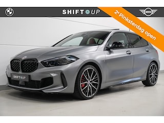 BMW M135i xDrive Panoramadak | Head Up | Harman Kardon