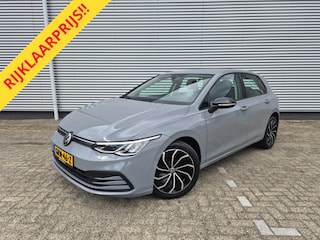 Volkswagen Golf 1.5 TSI Life,Navigatie,Android/Carplay,Lm 18 Inch,Parksensoren,stoelverwarming