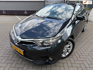 Toyota Auris 1.2T Business Pro*Camera*NAVI*Cruise*Velgen*Bluetooth*APK*Regensensor