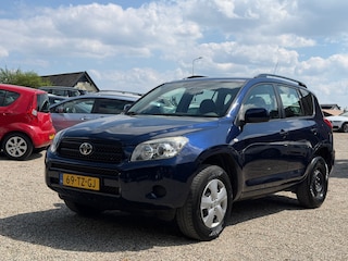 Toyota RAV4 2.0 VVTi 4WD Nette Auto Nieuwe Banden Goed Onderhouden Auto