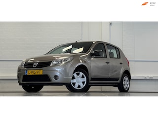 Dacia Sandero 1.2i Lauréate Airco Nieuwe APK Exclusive-pakket Garantie