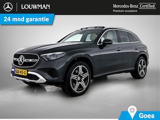Mercedes-Benz GLC 300 e 4MATIC Luxury Line Plug-In Hybride Panorama Schuif-Kanteldak | Parkeerpakket met 360°-camera | Trekhaak | Stoelventilatie/- verwarming voor. Inclusief 24 maanden Mercedes-Benz Certified garantie voor Europa.