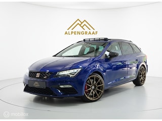 Seat Leon ST 2.0 TSI CUPRA 300 4DRIVE |Schaalstoelen|Panoramadak|Camera|Carplay|Upgrade Proffesional|auto verkeert in zeer nette staat.