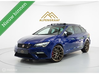 Seat Leon ST 2.0 TSI CUPRA 300 4DRIVE |Schaalstoelen|Panoramadak|Camera|Carplay|Upgrade Proffesional|auto verkeert in zeer nette staat.