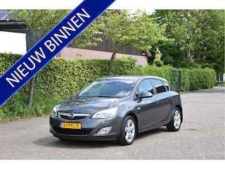 Opel Astra 1.4 Turbo Edition Tekst lezen aub